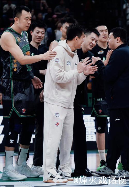 北京对阵辽宁主场开战，杨鸣力争三连胜，赵睿伤停成疑，CCTV5全程直播